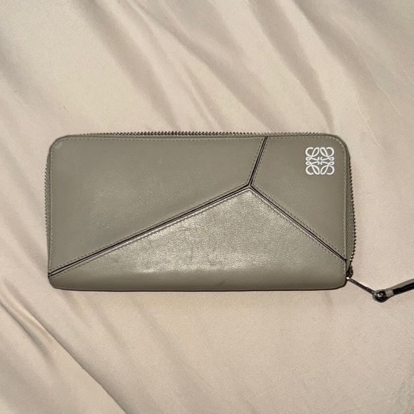Loewe Mint Zip Wallet - Picture 1 of 5